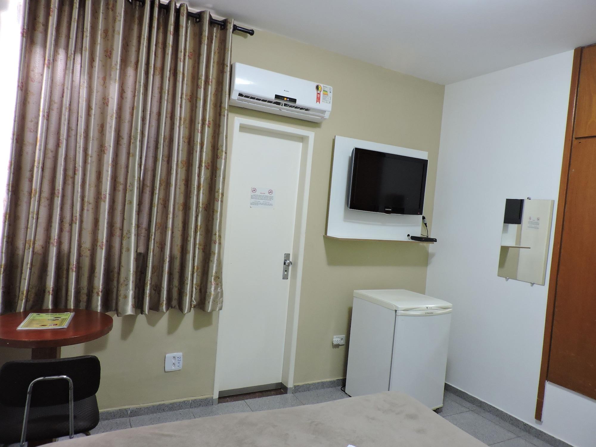 Hotel Aton Plaza 3*